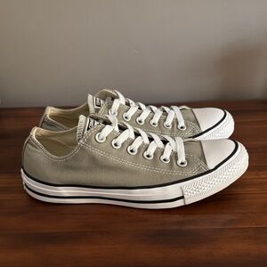 Converse Chuck Taylor All Star Sneakers Low-Top Light Olive Women’s 8 Men’s 6
